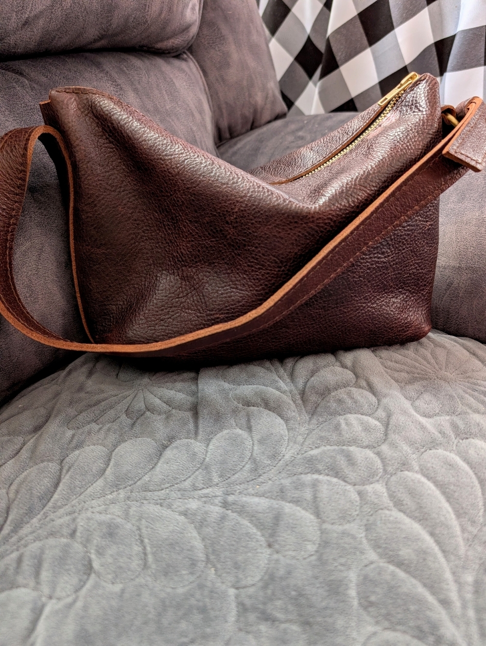 Portland Leather Small Slouchy In Coldbrew - Picture 2 of 6